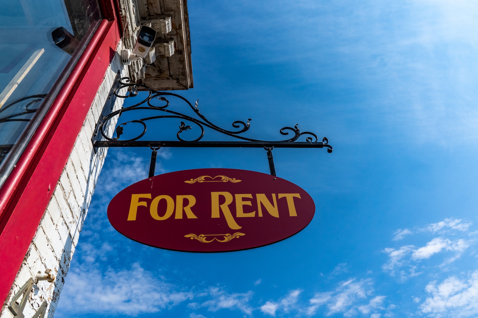 Understanding the Rights of Renters: What Landlords Can and Can’t Do